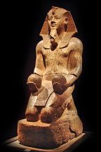 Statue_of_Amenhotep_II_from_the_Museo_Egizio.jpg